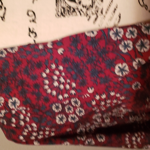 Women's wrap around dress. - Picture 2 of 7